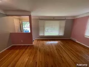 Detroit, MI 48228 2962,8889 PLAINVIEW Avenue