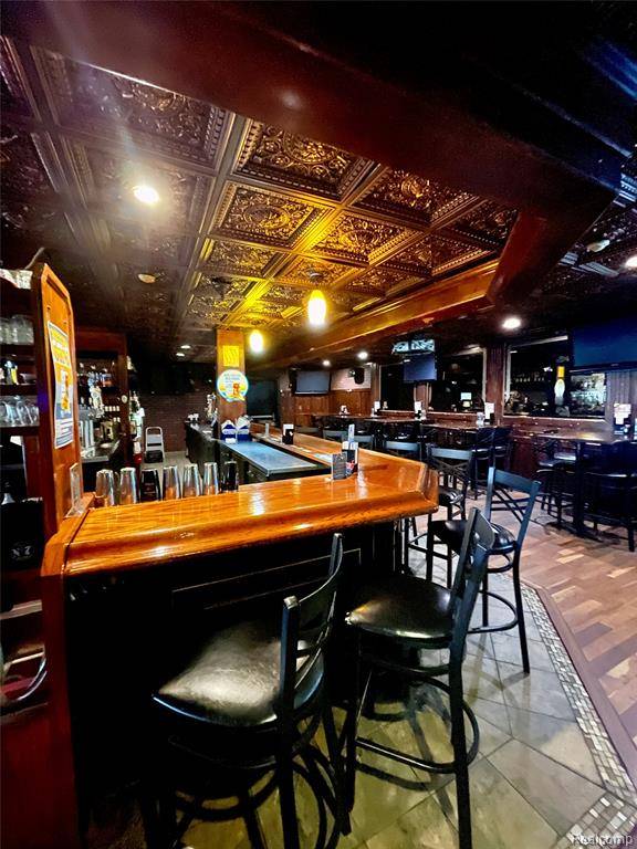 Canton, MI 48187 3658,41275 Ford Road