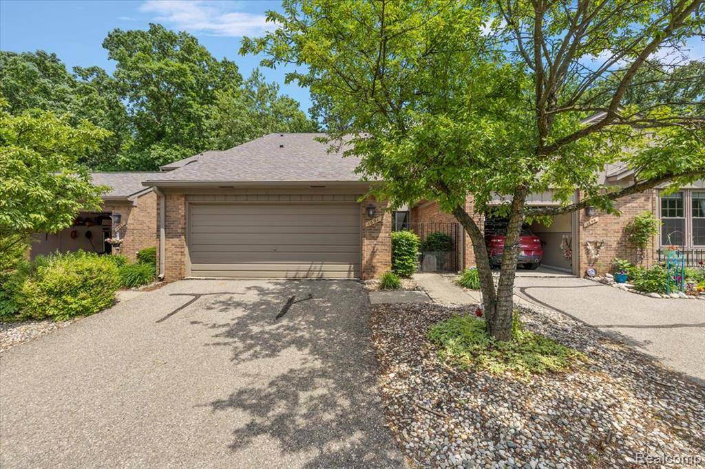 1691 Lodge Pole Lane, Rochester, MI 48309 3386