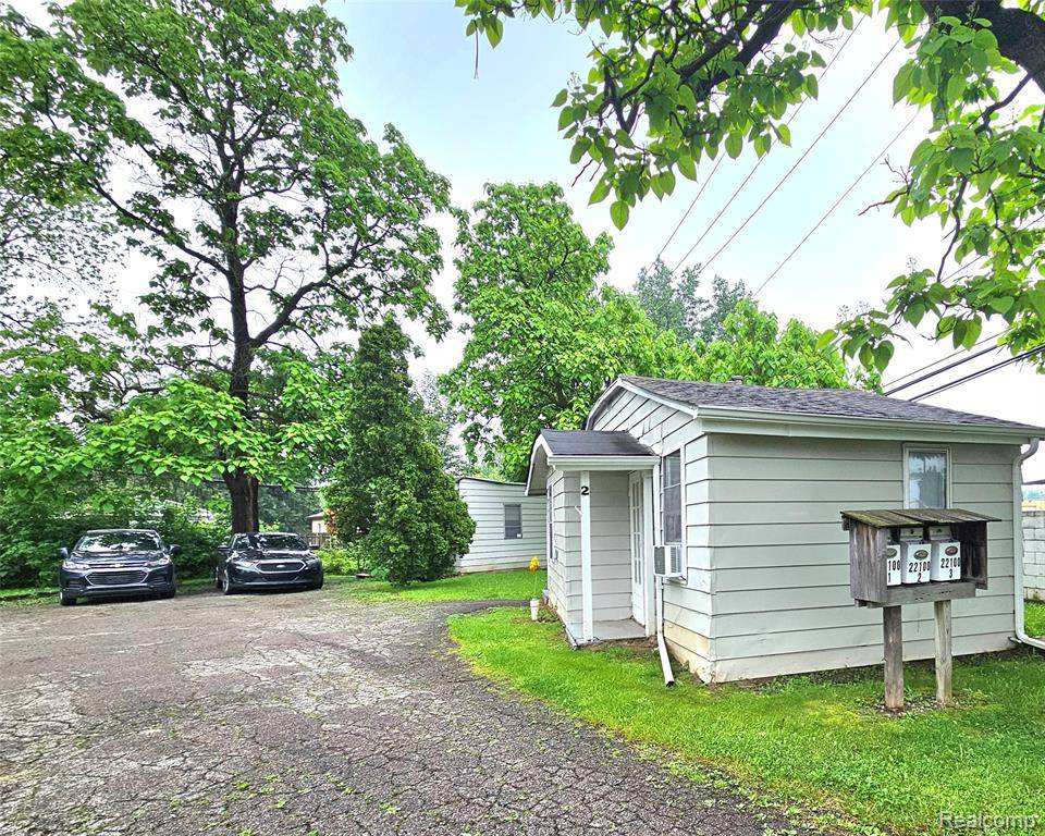 Farmington, MI 48336 4374,22100 Hawthorne Street