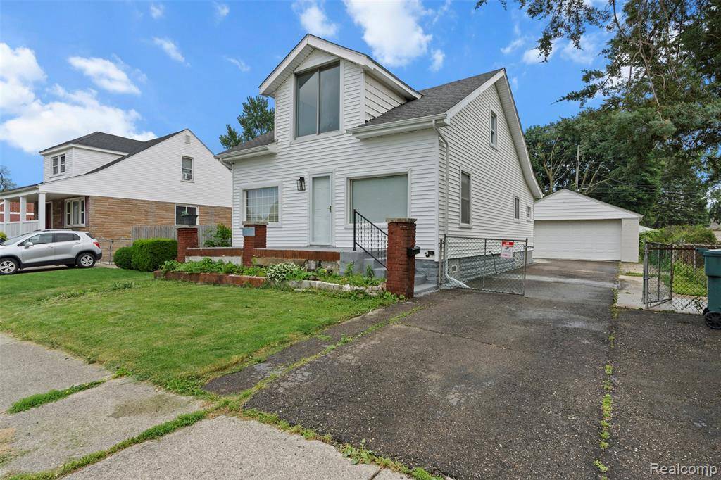 Lincoln Park, MI 48146 2052,1329 Grant Avenue