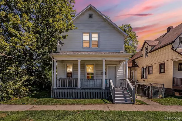 1012 8th Street, Port Huron, MI 48060 5307