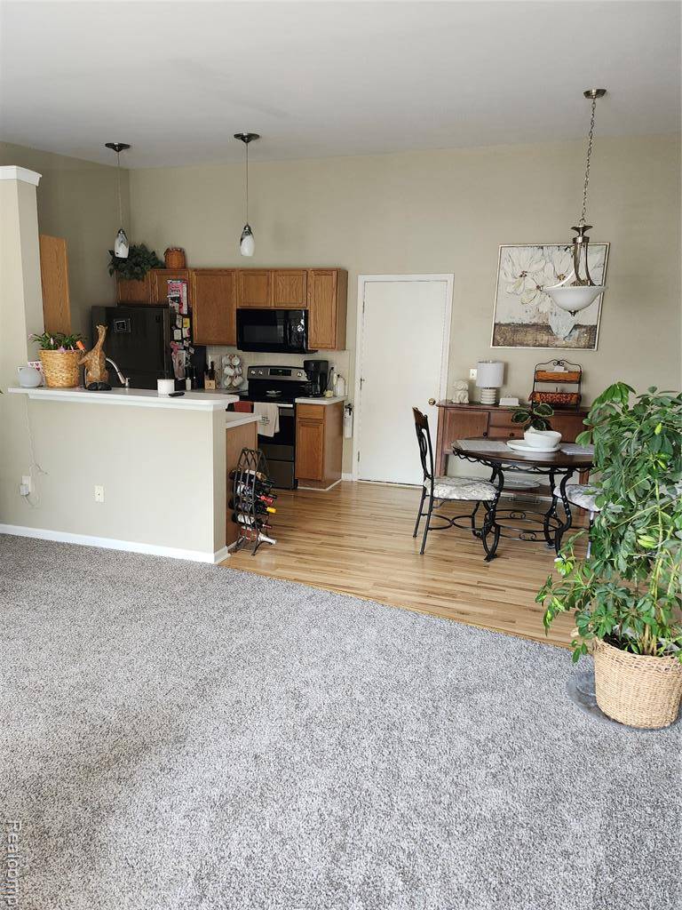 Grand Blanc, MI 48439 7380,9520 Timber Ridge Drive