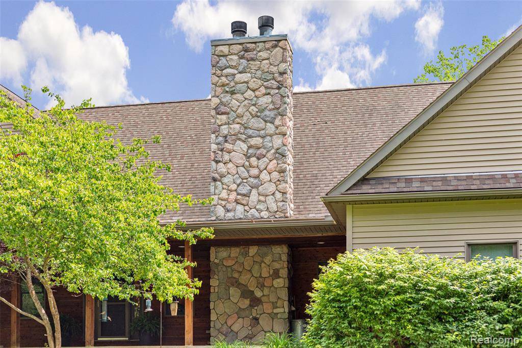 Lake Orion, MI 48360 1561,4230 Mill Lake Road