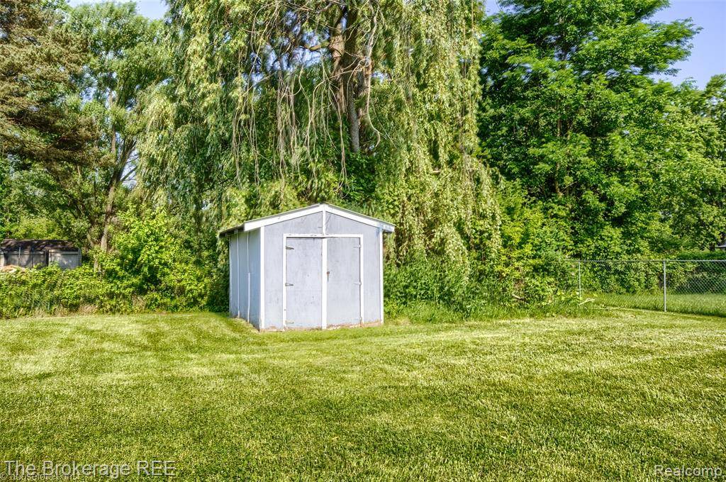 Swartz Creek, MI 48473 8257,4462 Dye Road