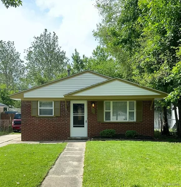195 W Columbia Avenue, Pontiac, MI 48340 1813