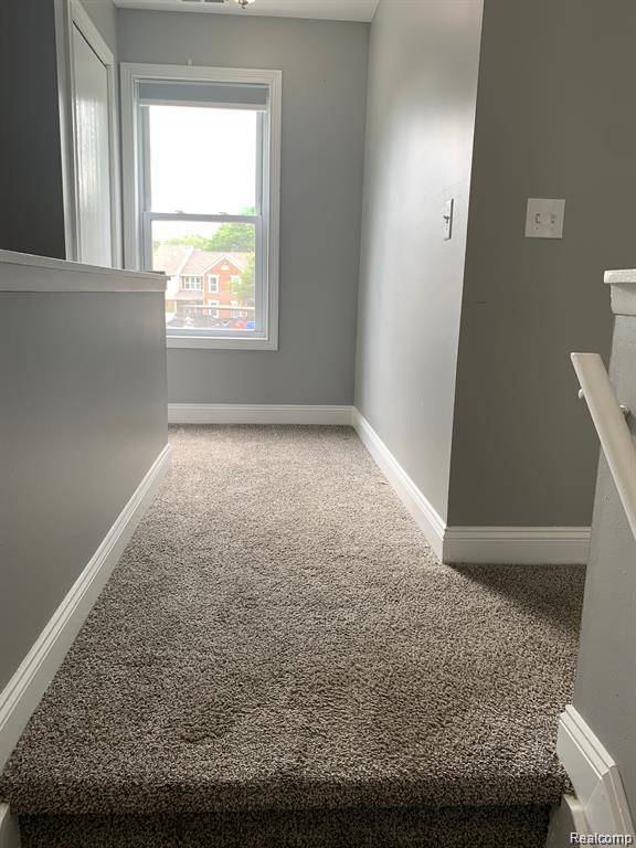 Rochester Hills, MI 48307 5616,1649 EMERSON Circle