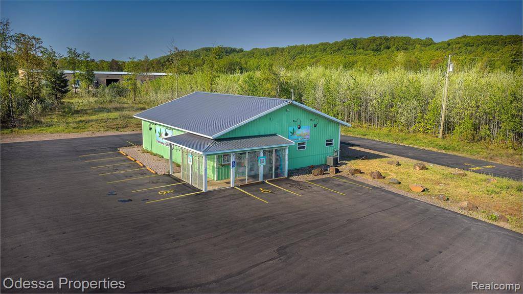 Marquette, MI 49855 9417,918 County Road 480