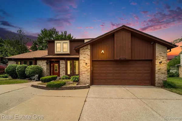 Farmington Hills, MI 48331 1802,36904 Fox Glen
