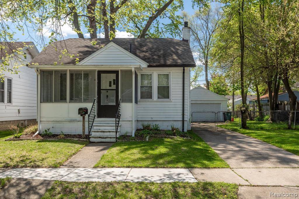 1904 Academy Street, Ferndale, MI 48220 2052