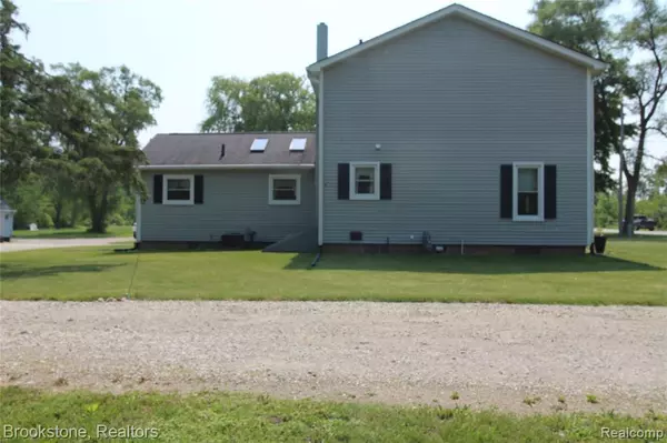 Richmond, MI 48062,32599 Armada Ridge Road