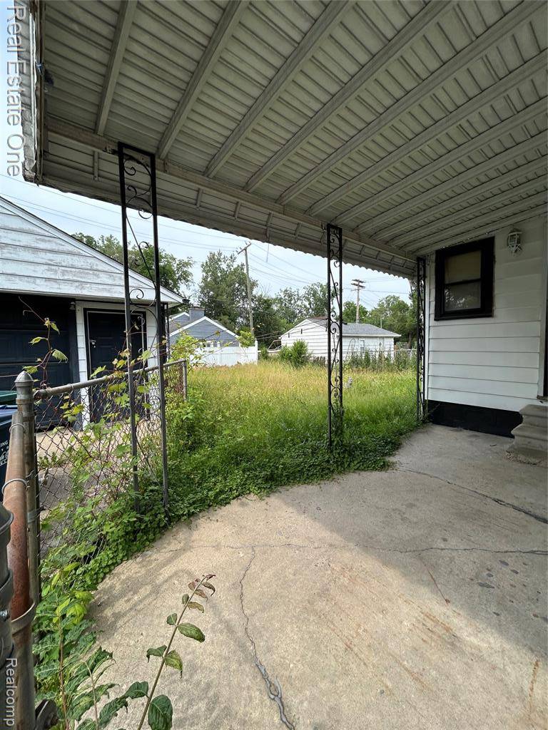 Lincoln Park, MI 48146 3745,2018 Goddard Road