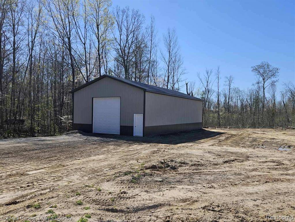 7797 Lakeside Boulevard, Hale, MI 48739