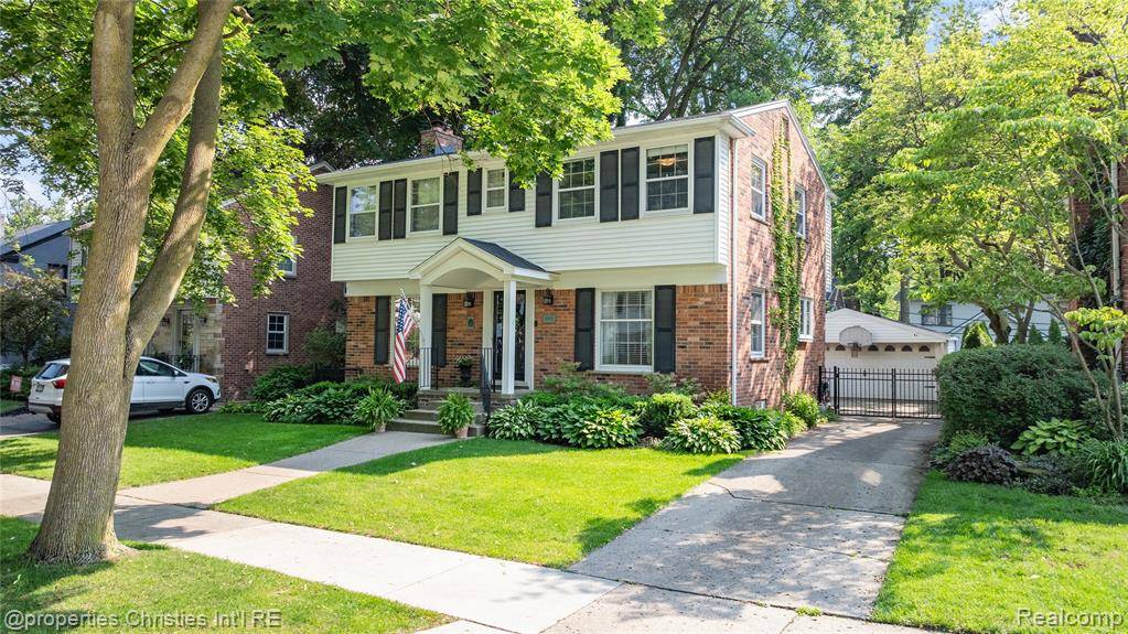 Dearborn, MI 48124 1580,713 Claremont Street
