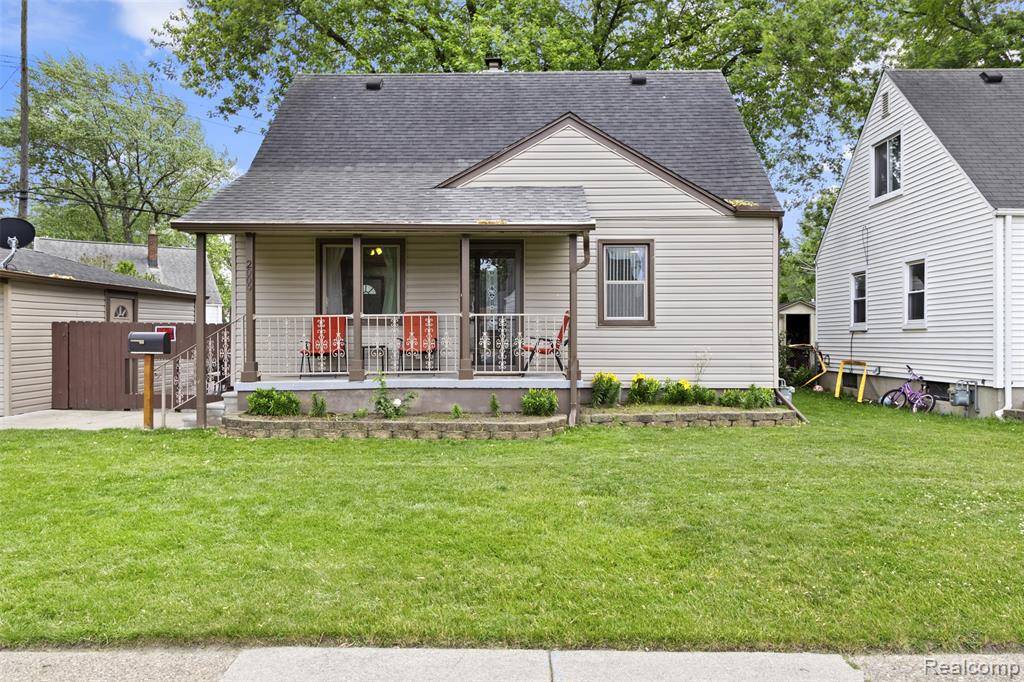 2009 Thomas Street, Lincoln Park, MI 48146 2526