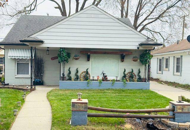 24101 CARLYSLE Street, Dearborn, MI 48124 3267