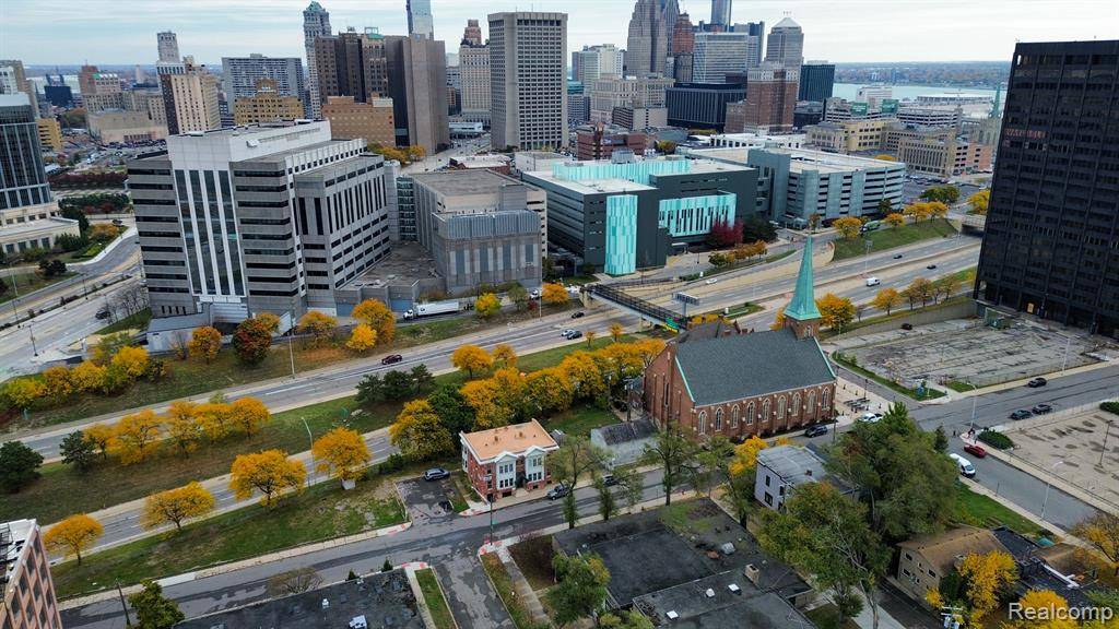 Detroit, MI 48226 2410,1430 6th Street