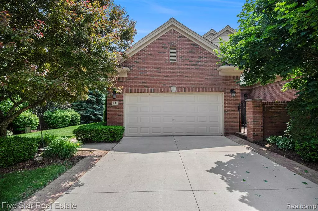Troy, MI 48098 3017,171 Harrington Drive