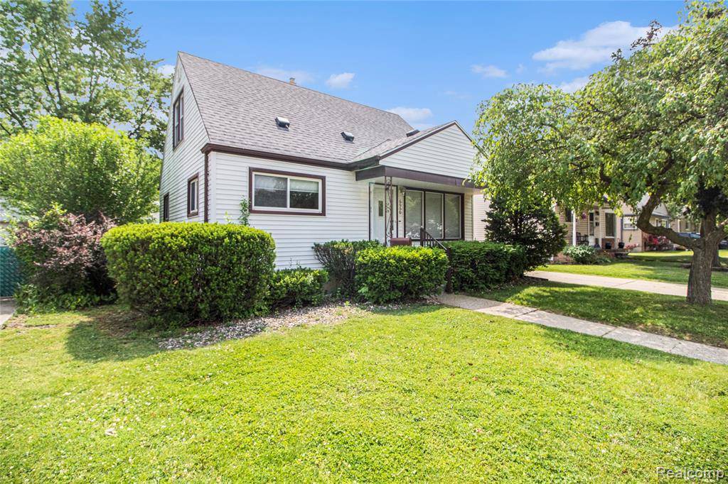 Garden City, MI 48135 2200,6950 Harrison Street