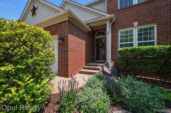 Ypsilanti, MI 48198 7603,1978 Frances Way