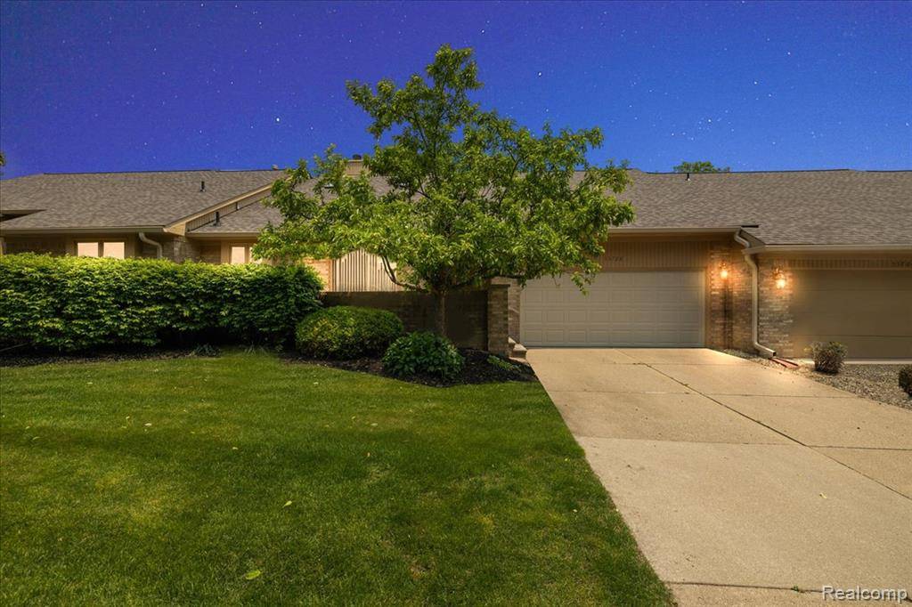 55728 Lorraine Drive, Utica, MI 48316 1128