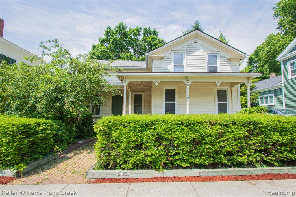 235 E Saint Clair Street, Almont, MI 48003 1050