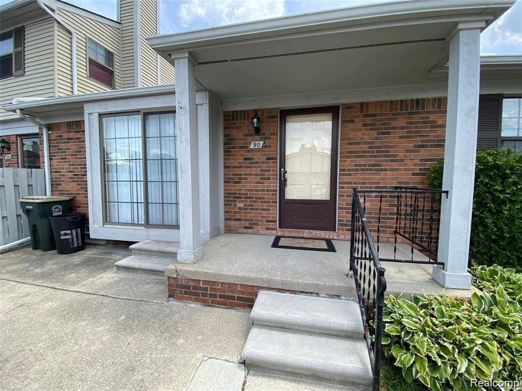 Canton, MI 48188 1861,2101 VINE Way