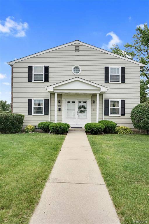 Northville, MI 48167 1939,19931 Schoolhouse Court