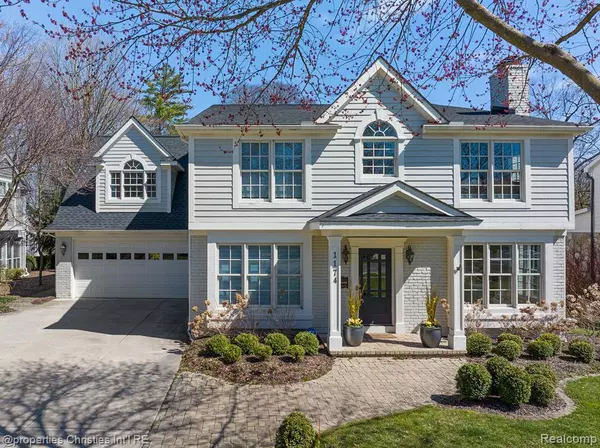 1174 LAKESIDE Drive, Birmingham, MI 48009 1381