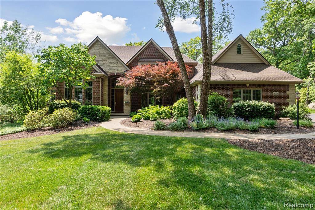 4294 Dominion Boulevard, Brighton, MI 48114 4984