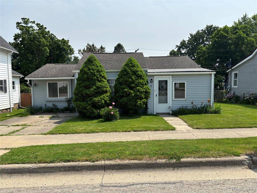 59 W High Street, Metamora, MI 48455 8954
