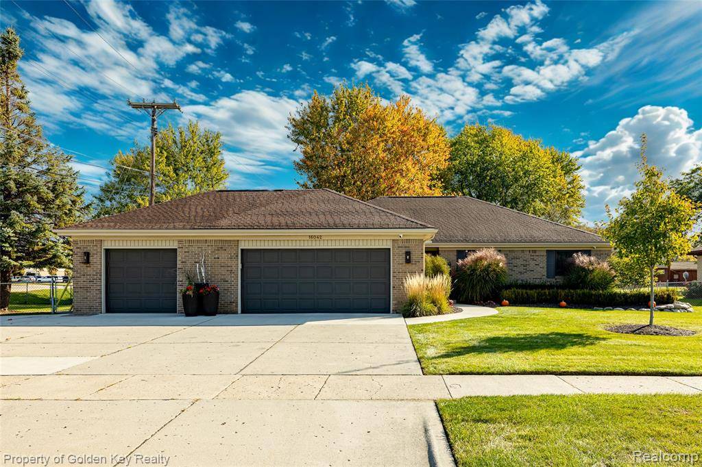 16042 Newburgh Road, Livonia, MI 48154