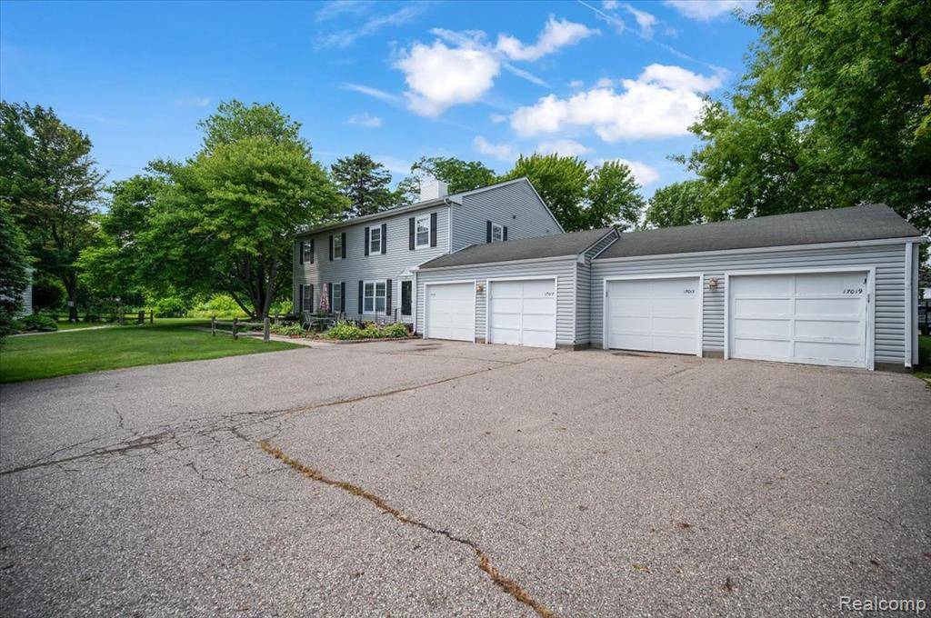 17013 Smugglers Cove Street, Clinton Township, MI 48038 3471
