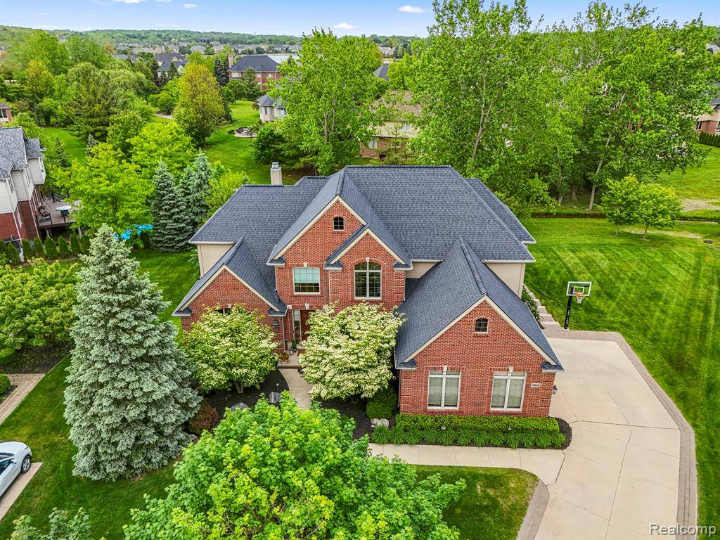 17532 Williamsburg Court, Northville, MI 48168 8542
