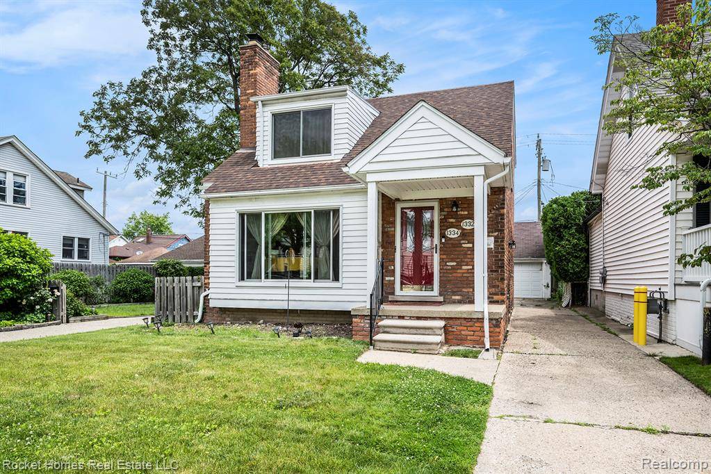 Grosse Pointe Park, MI 48230 1063,1332 Beaconsfield Avenue