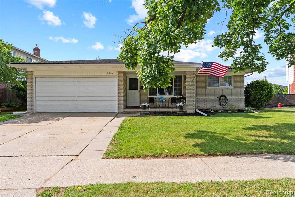 Center Line, MI 48015 1107,7044 Jenerous