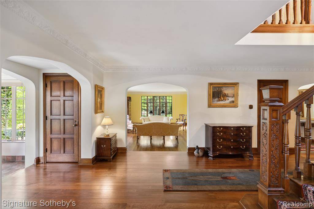 Bloomfield Hills, MI 48304 3419,401 Dunston Road