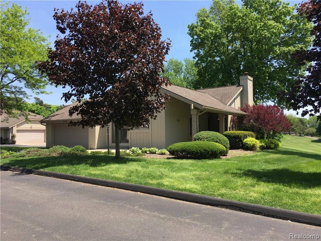 1829 GOLF RIDGE Drive, Bloomfield Hills, MI 48302 1721