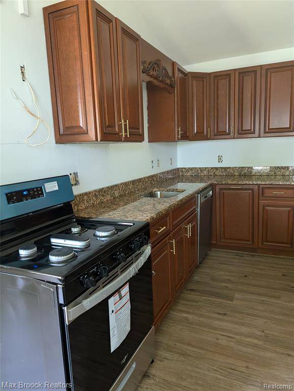 Harper Woods, MI 48225 1125,21572 E 8 Mile Road