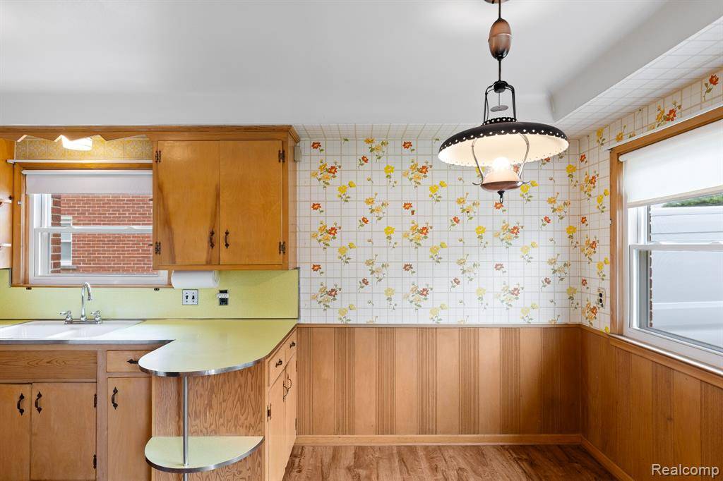 Redford, MI 48239 1726,25750 Jennifer