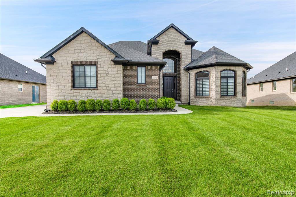 56727 Via Carlotta, Shelby Twp, MI 48042 1049