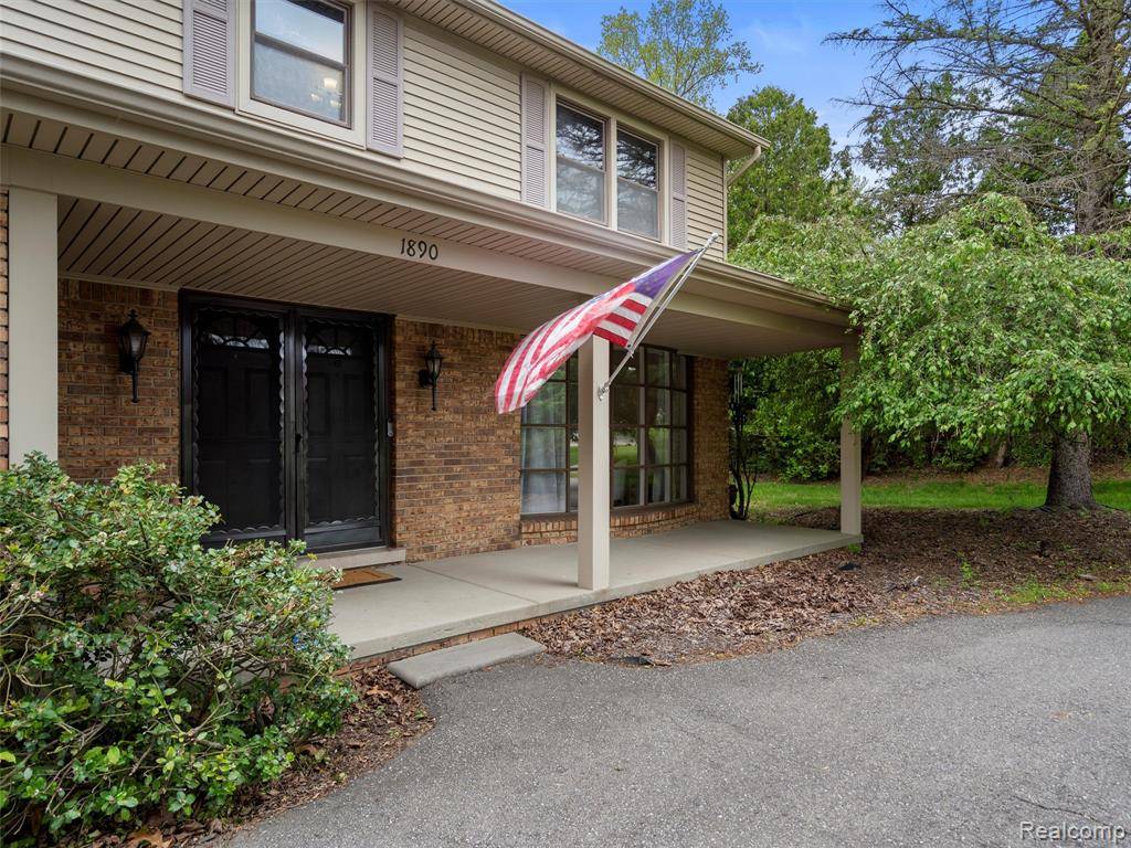 Rochester Hills, MI 48309 2964,1890 Ludgate Lane
