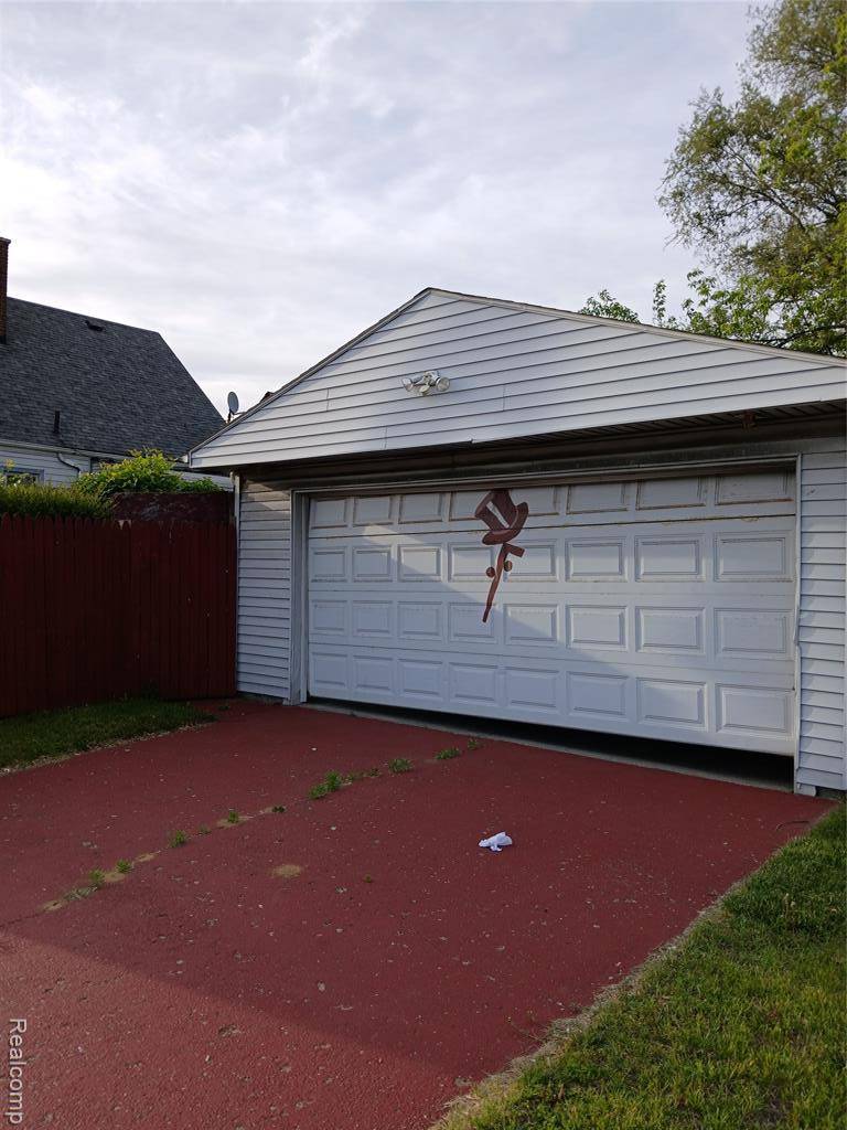 Highland Park, MI 48203 1286,20527 Greeley Street