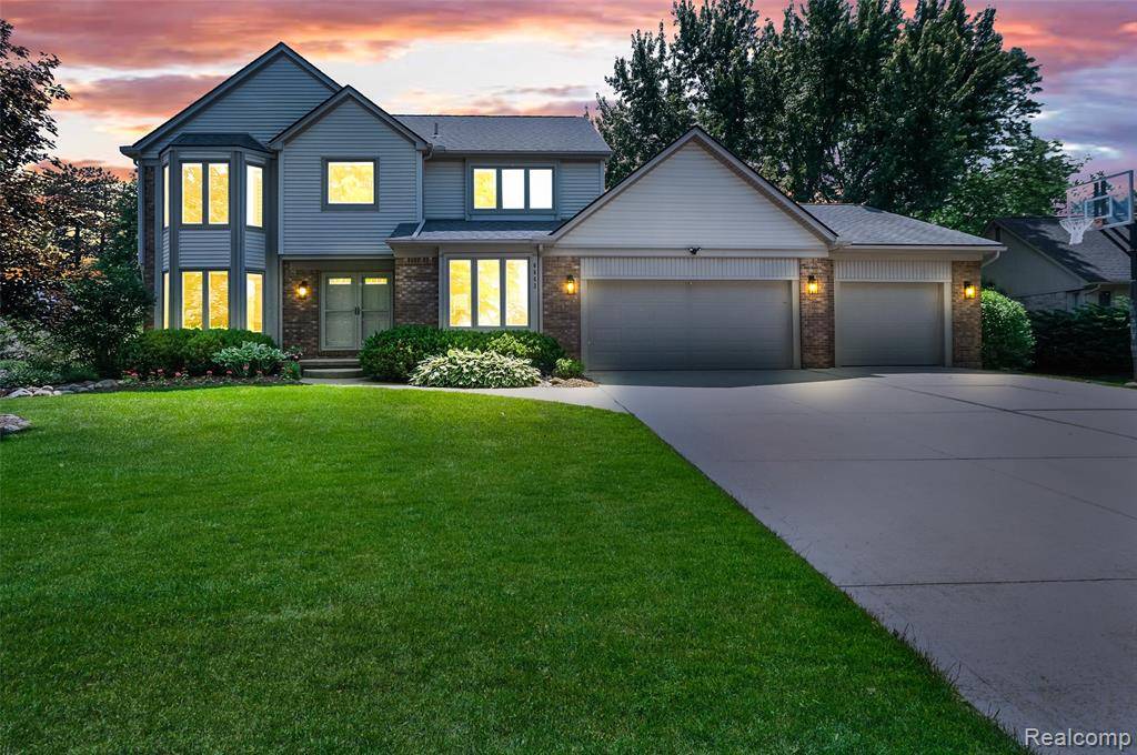 Troy, MI 48098 1972,6652 Mountain Drive