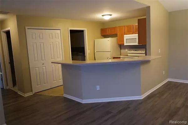 Sterling Heights, MI 48313 5900,44036 RUSHCLIFFE Drive