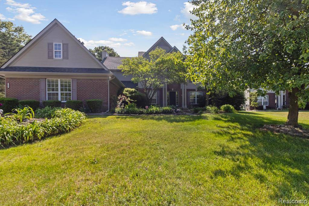 785 Akehurst Lane, White Lake, MI 48386 3388