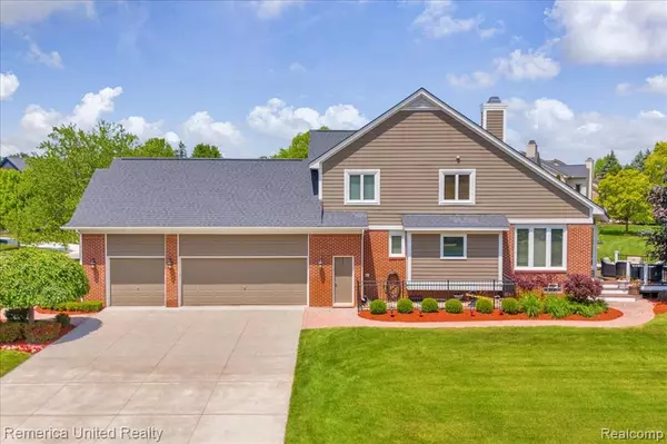 South Lyon, MI 48178 9446,22858 Saint George Circle