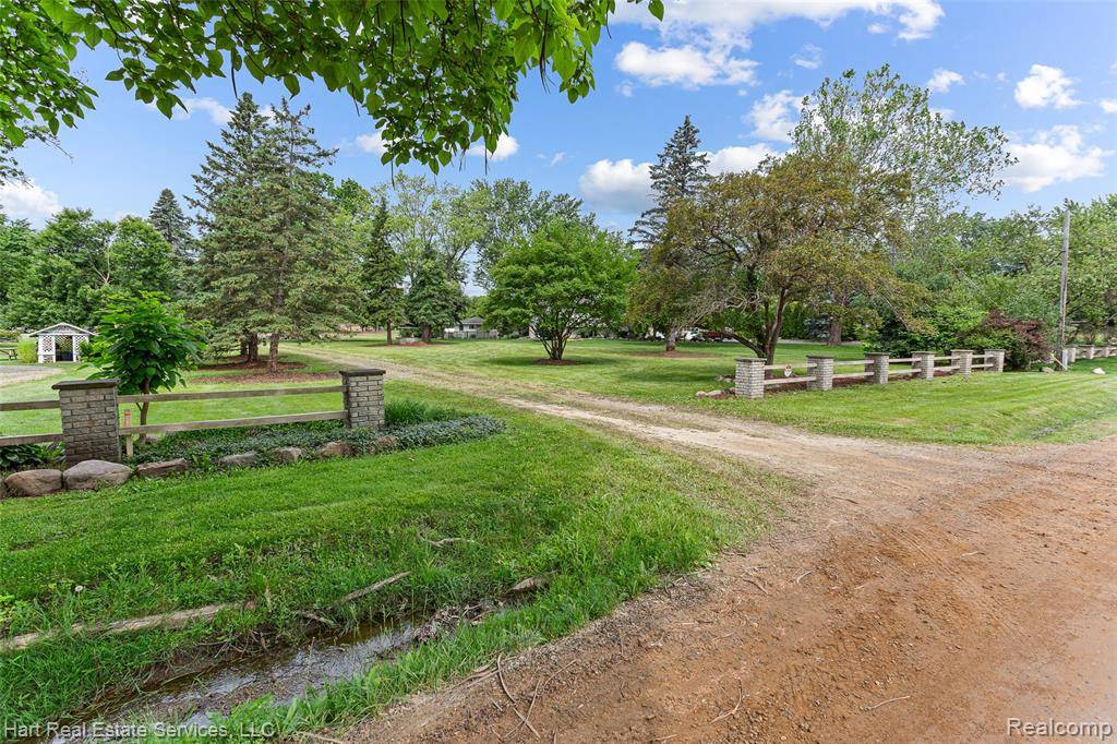 9013 Canton Center Rd, Plymouth, MI 48170