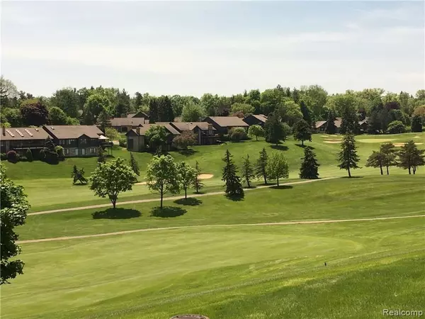 Bloomfield Hills, MI 48302 1721,1829 GOLF RIDGE Drive