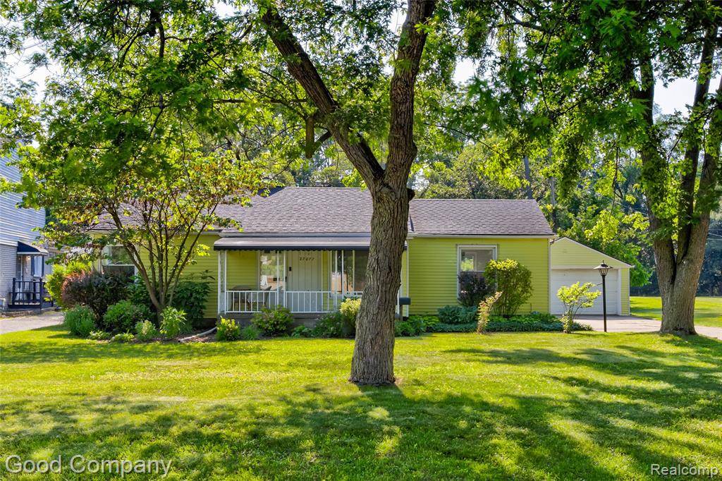 Livonia, MI 48240 2327,27077 Bennett
